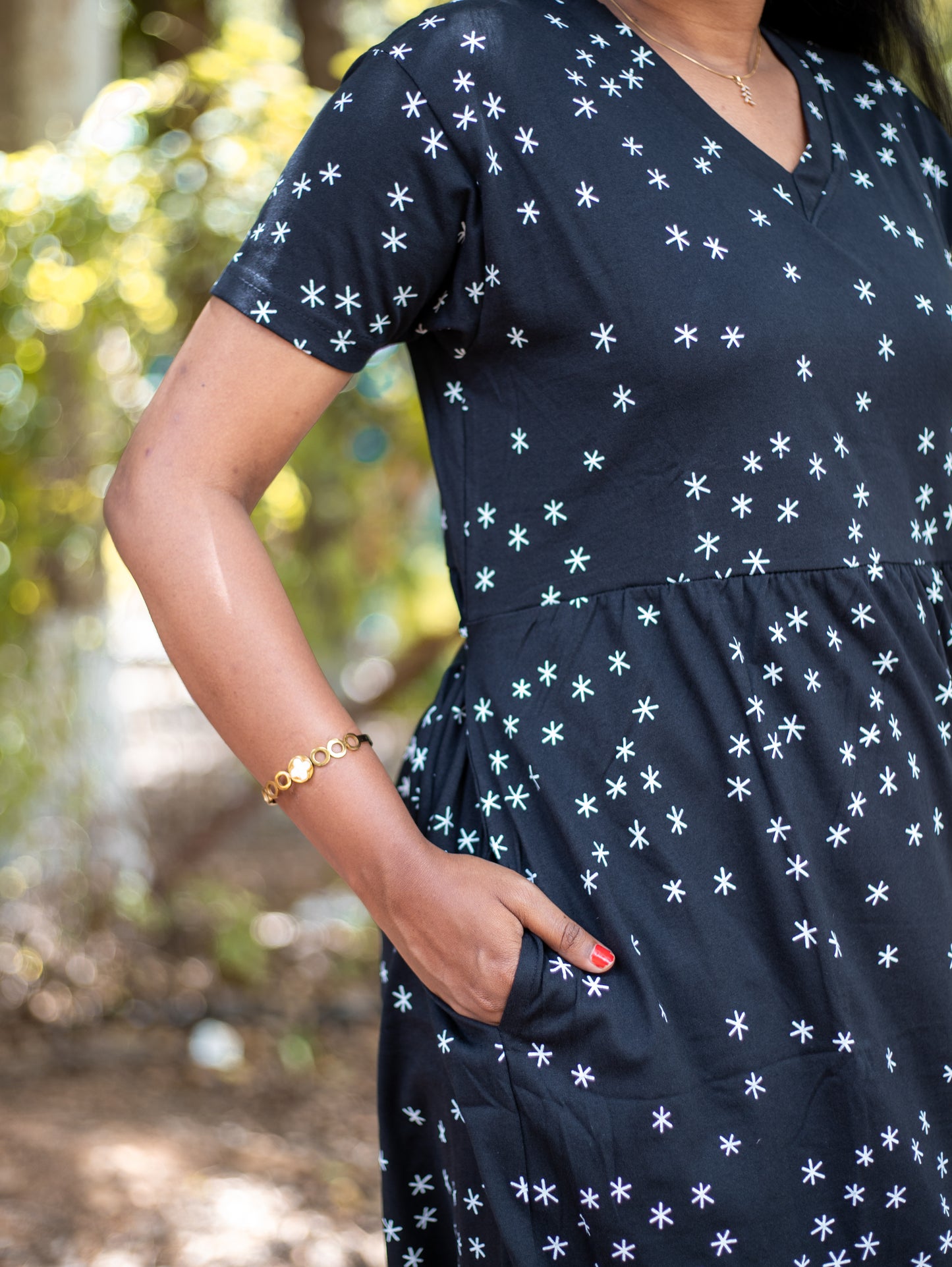 Non Feeding Casual Dress - Black - Star Print | Short Sleeves | Comfortable Casual Outfit